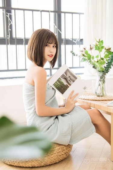 晚上又叫又疼的打扑克